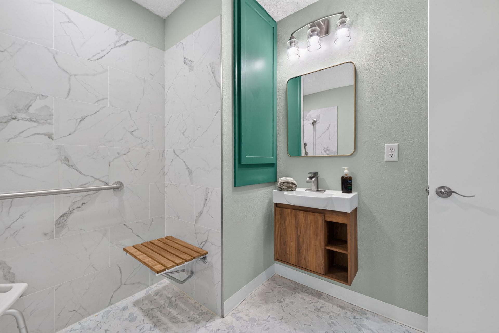Vanity & Storage